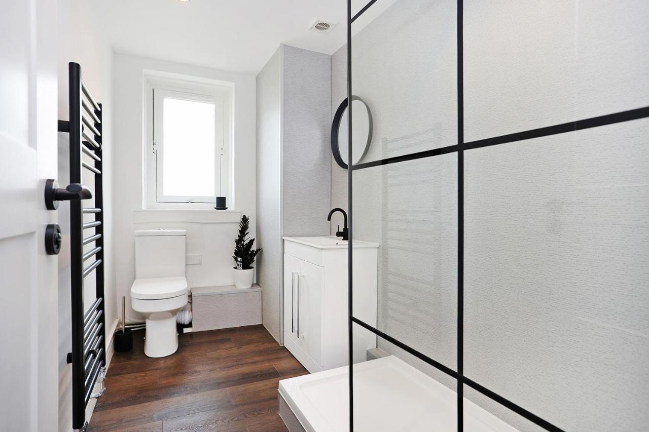 Joivy Contemporary Royal Mile Apartment With Balcony Édimbourg Extérieur photo