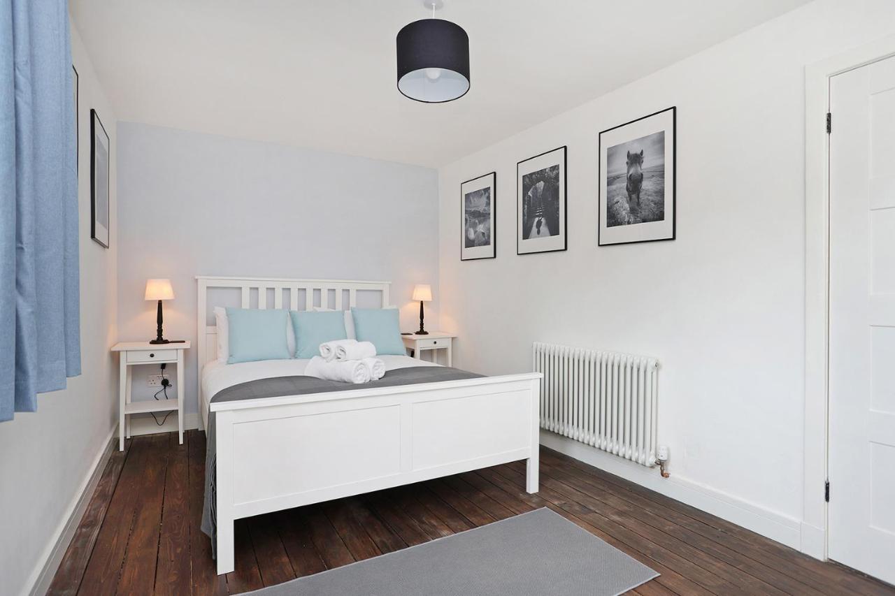 Joivy Contemporary Royal Mile Apartment With Balcony Édimbourg Extérieur photo