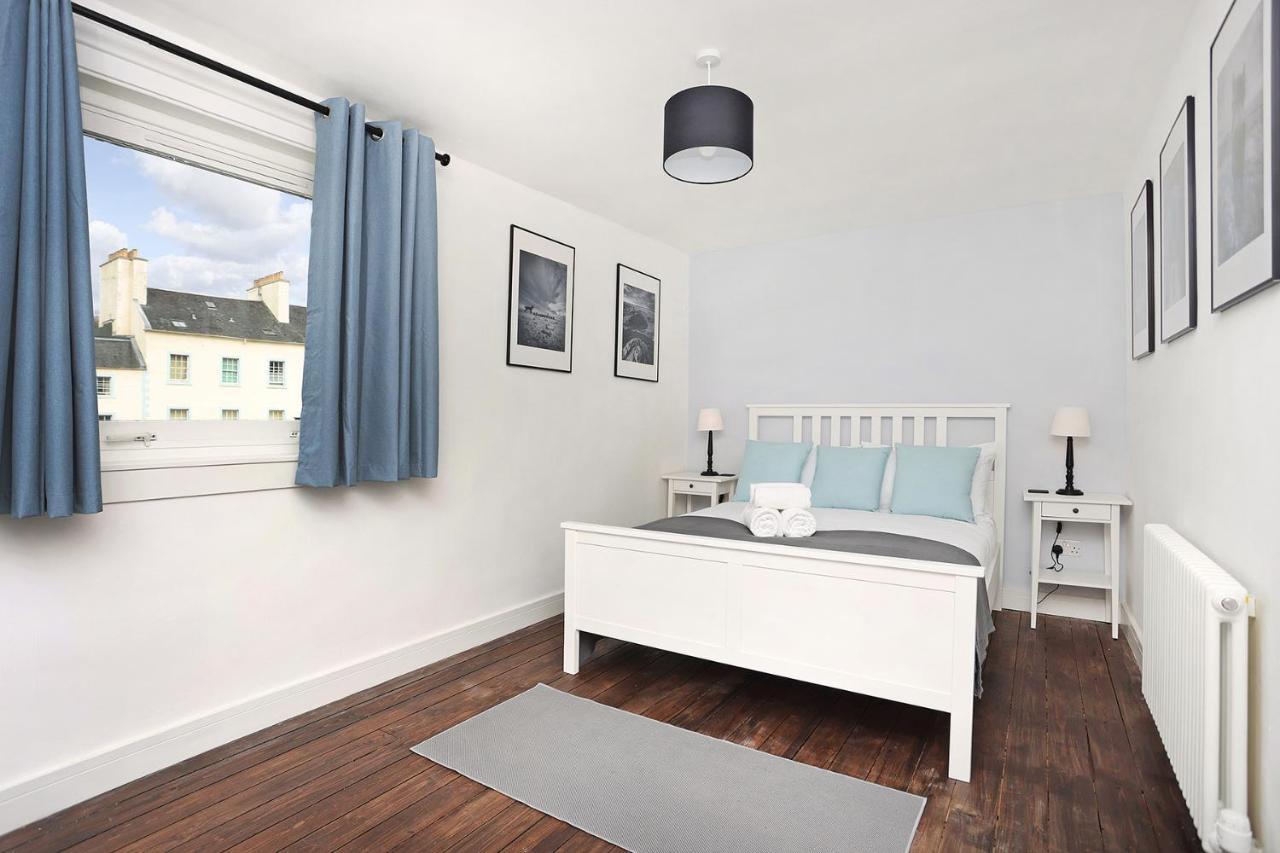 Joivy Contemporary Royal Mile Apartment With Balcony Édimbourg Extérieur photo