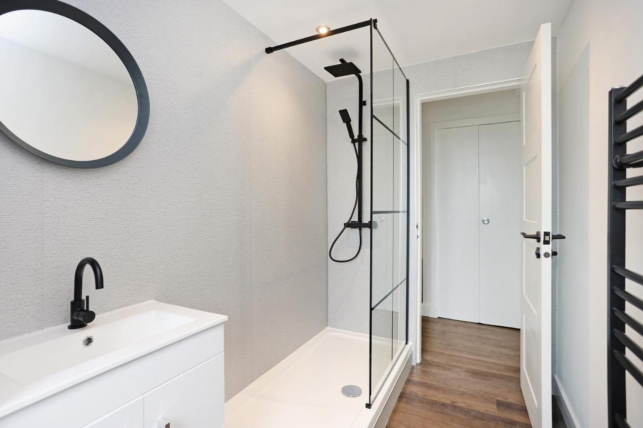 Joivy Contemporary Royal Mile Apartment With Balcony Édimbourg Extérieur photo